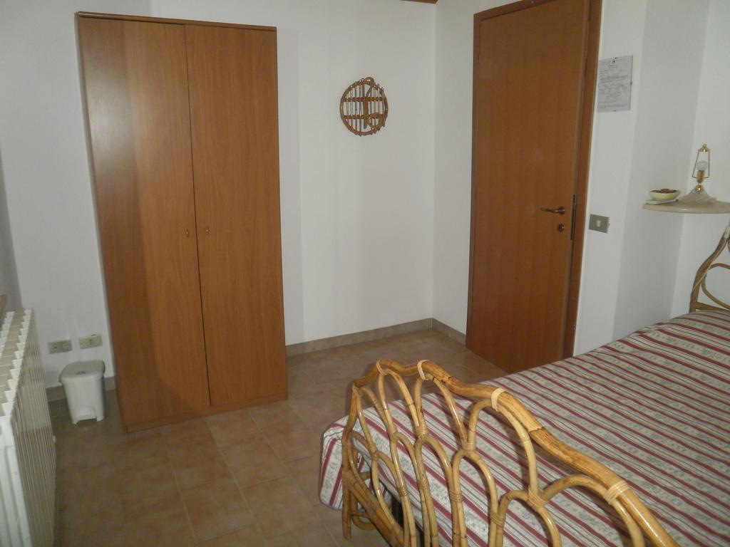 B&B Isabella Numana Δωμάτιο φωτογραφία